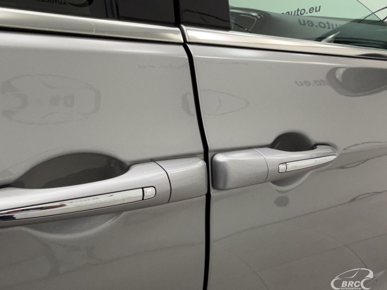 Chrysler Pacifica | 10