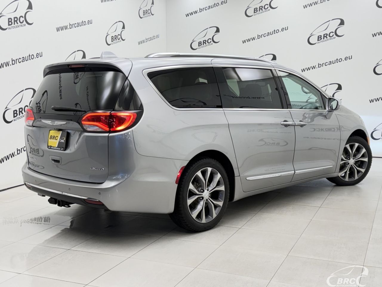 Chrysler Pacifica | 1
