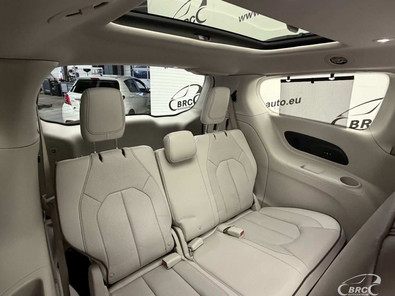 Chrysler Pacifica | 14