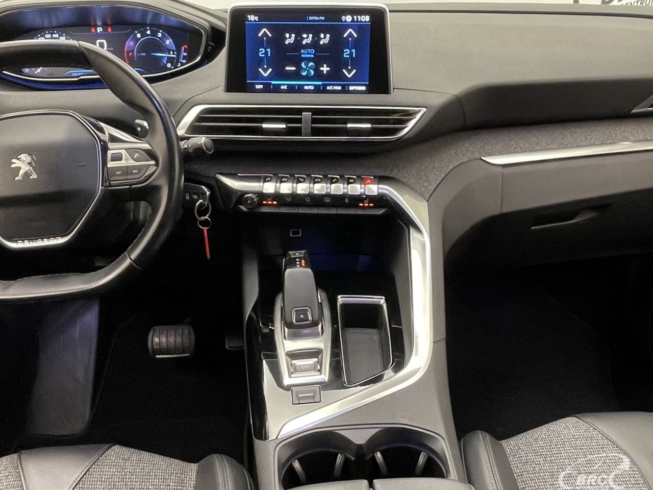 Peugeot 5008 | 13