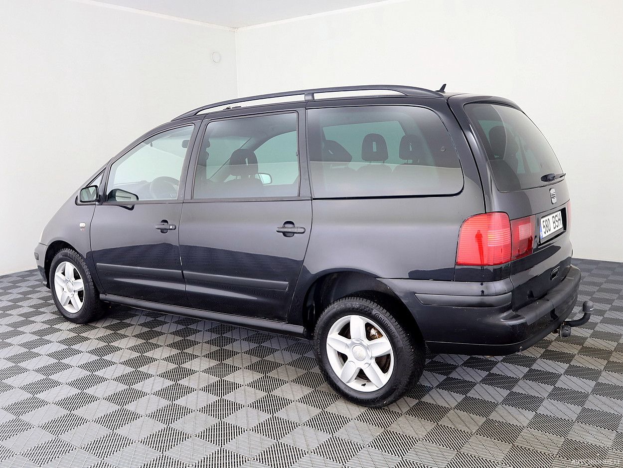 Seat | 3