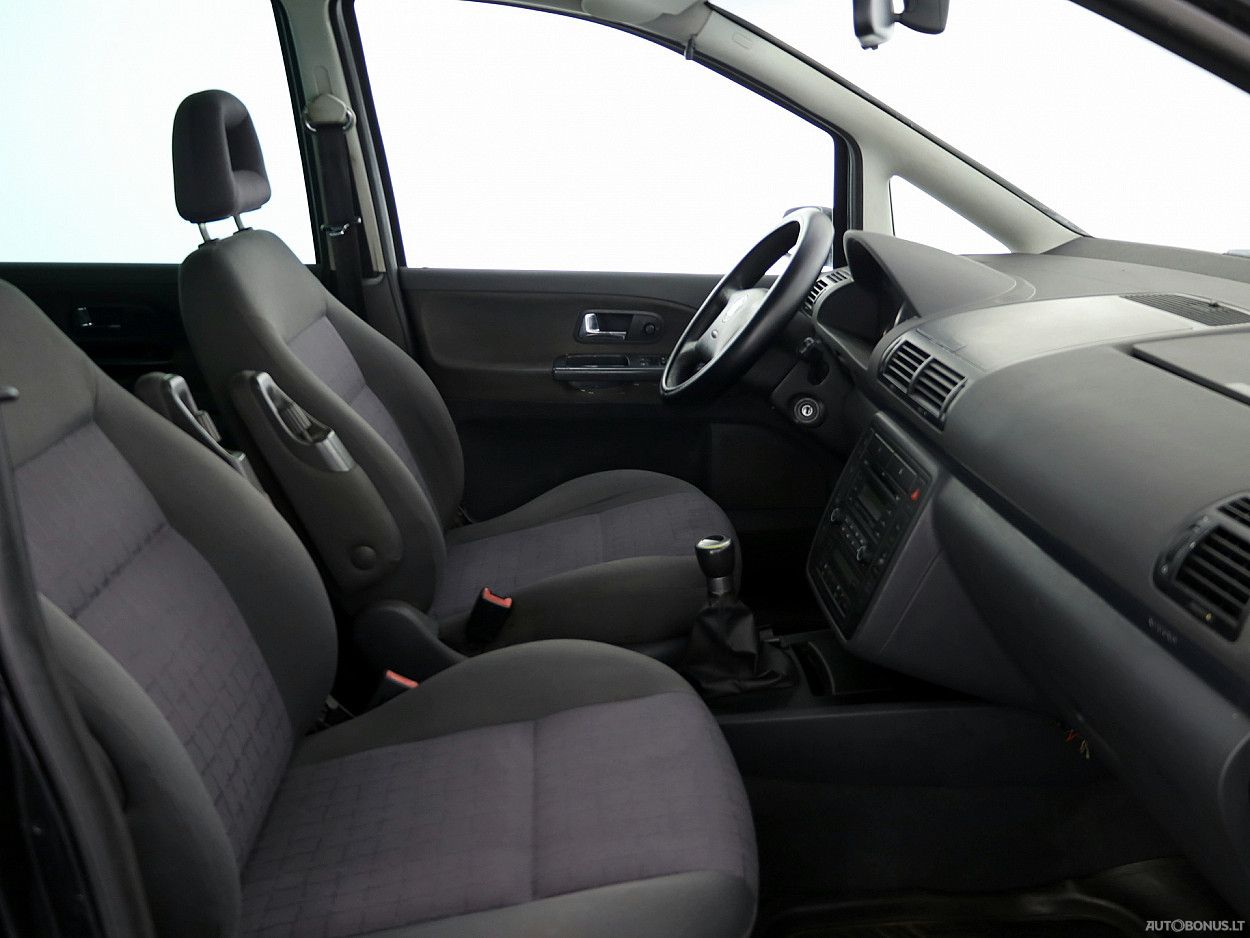 Seat | 5
