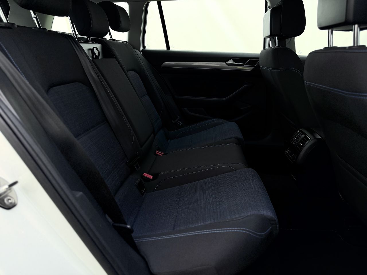 Volkswagen Passat | 14