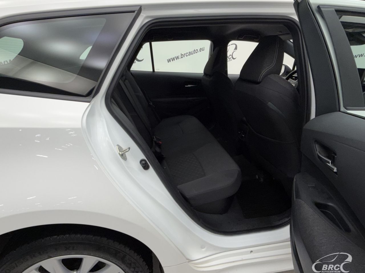 Toyota Corolla | 8