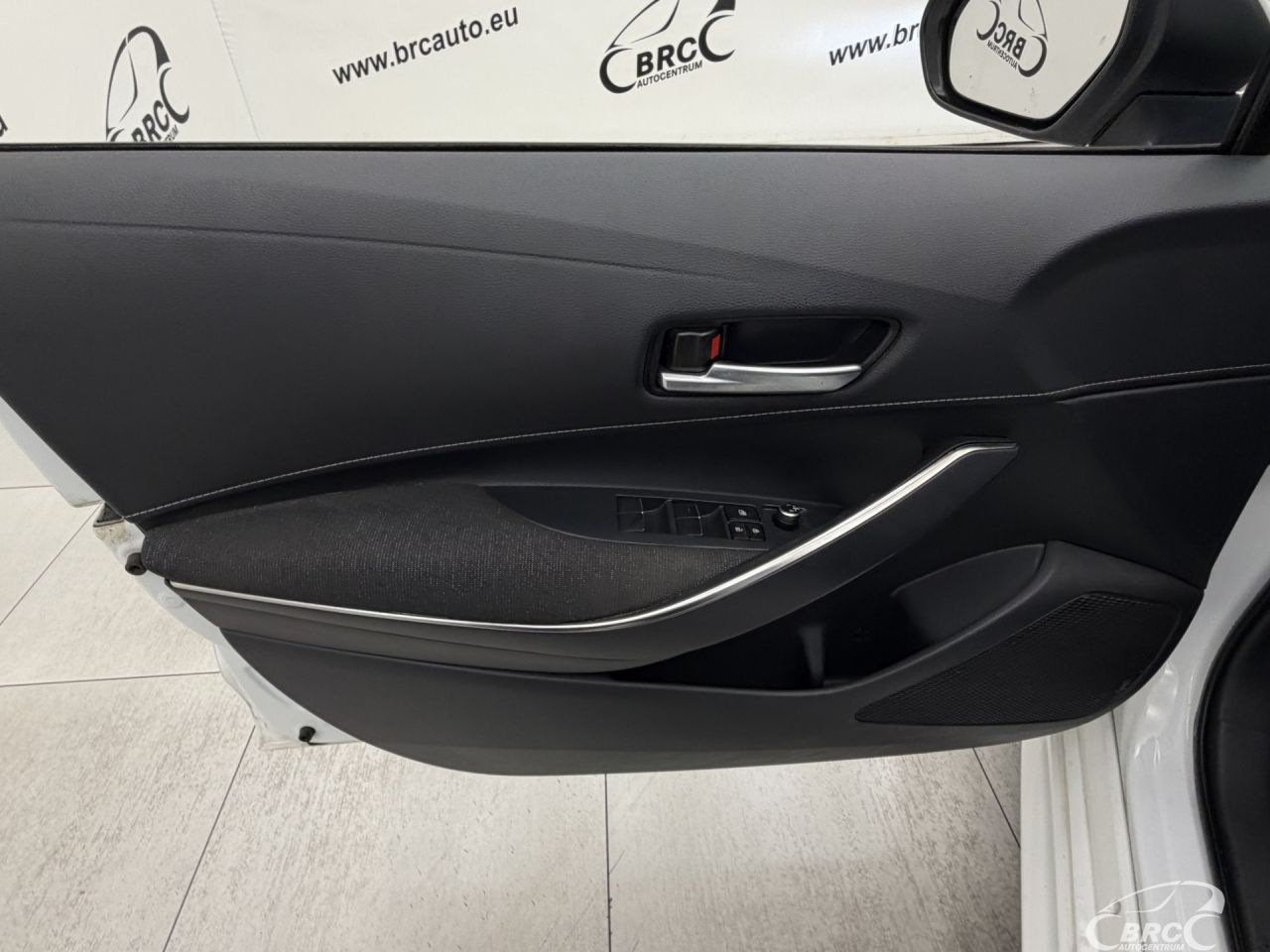 Toyota Corolla | 18