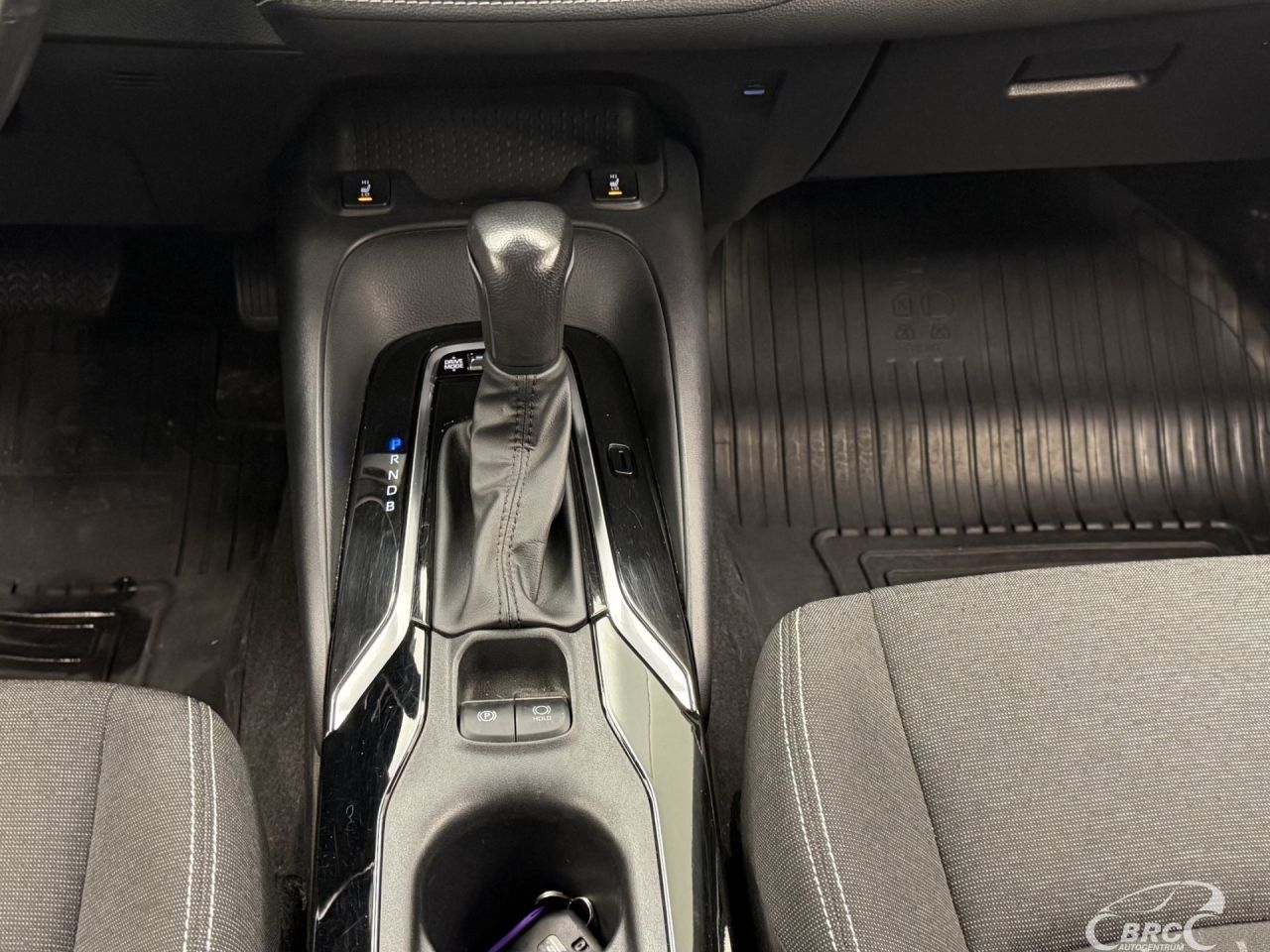 Toyota Corolla | 16