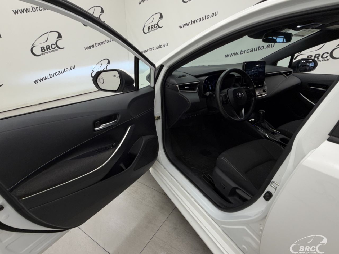 Toyota Corolla | 17