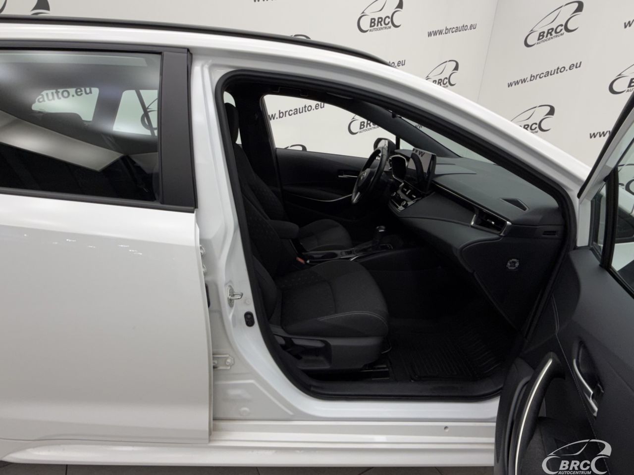 Toyota Corolla | 3