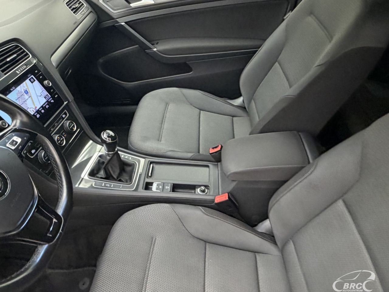 Volkswagen Golf | 19