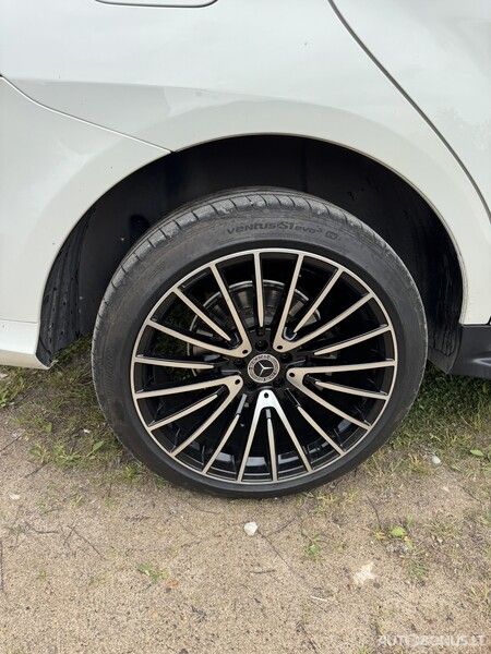 Mercedes-Benz ML350 | 7
