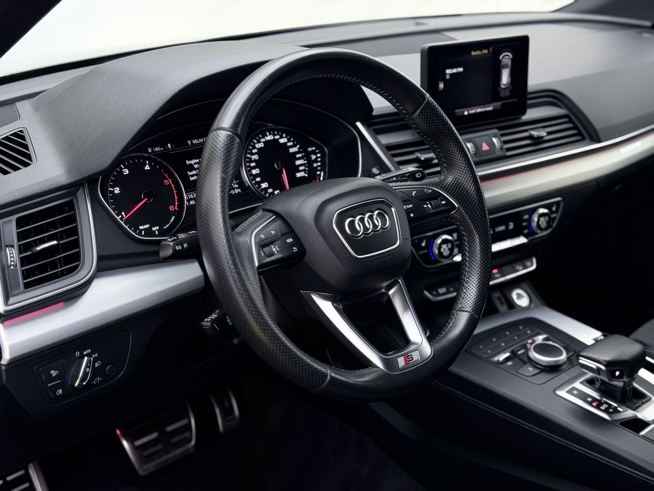 Audi Q5 | 8