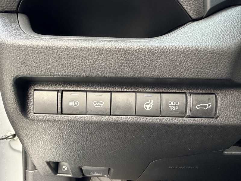 Toyota RAV4 | 22