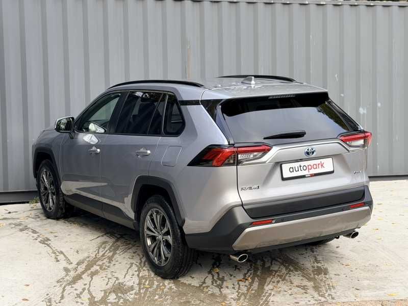 Toyota RAV4 | 3