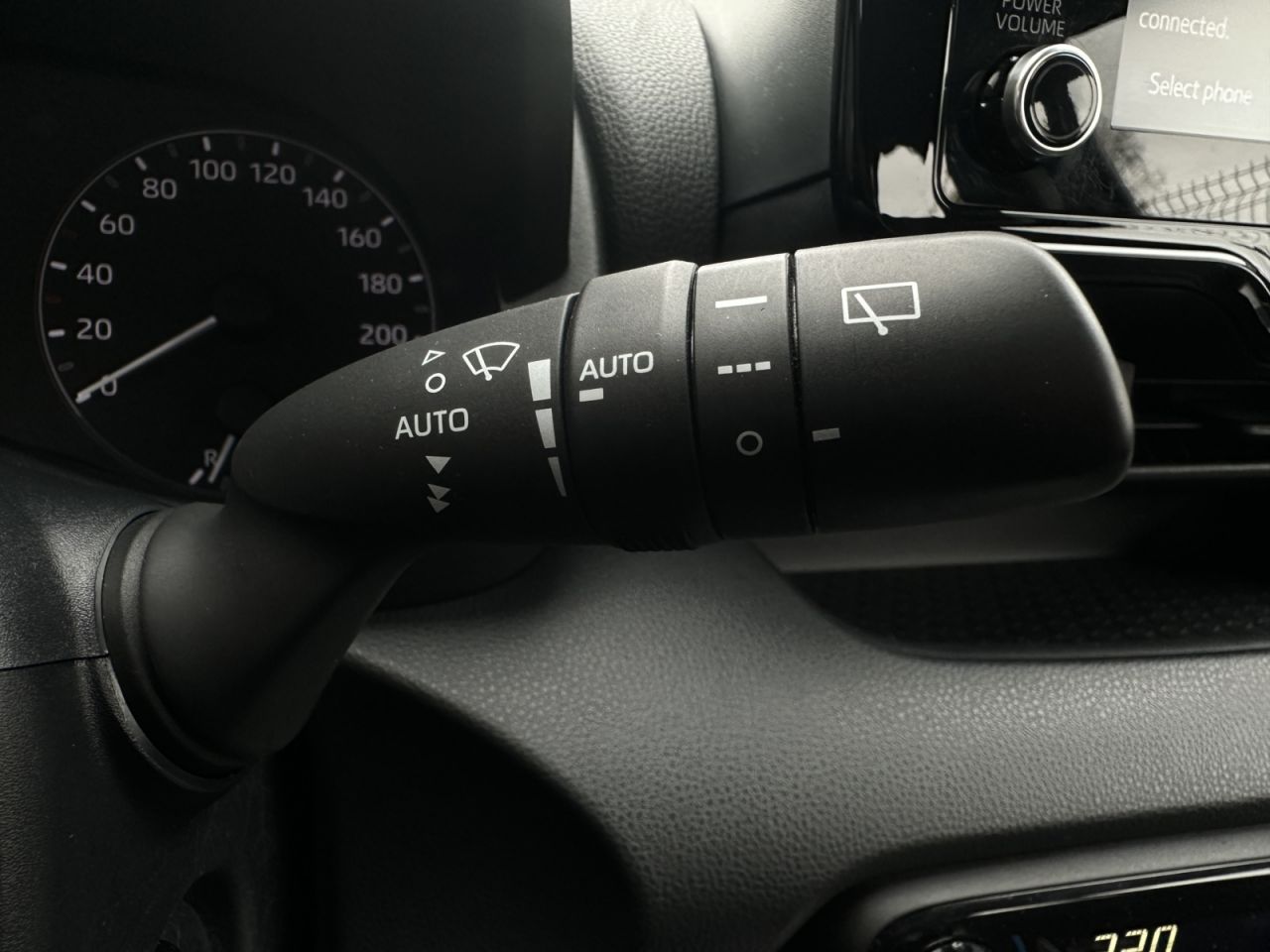 Toyota Yaris | 16