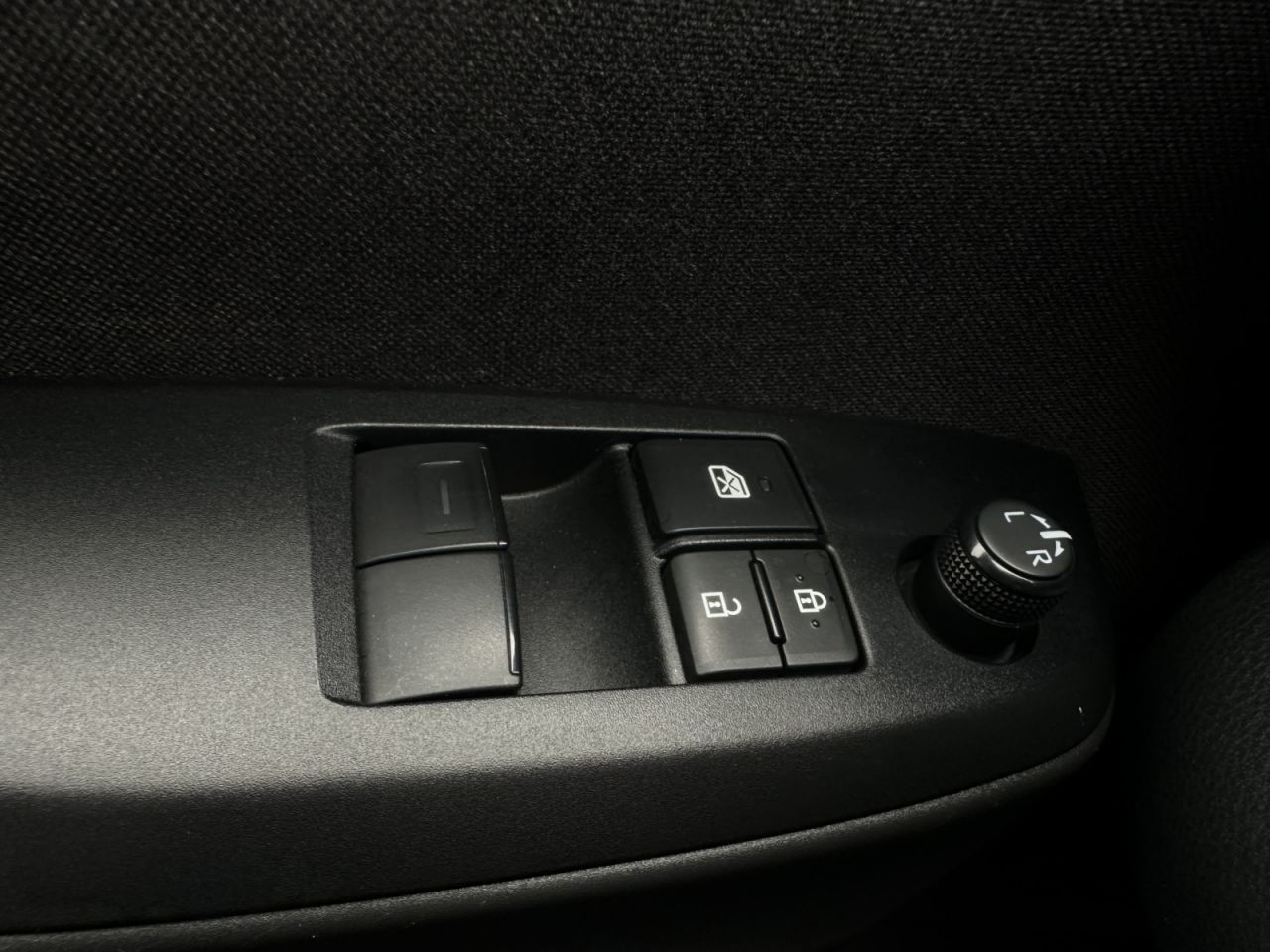 Toyota Yaris | 26