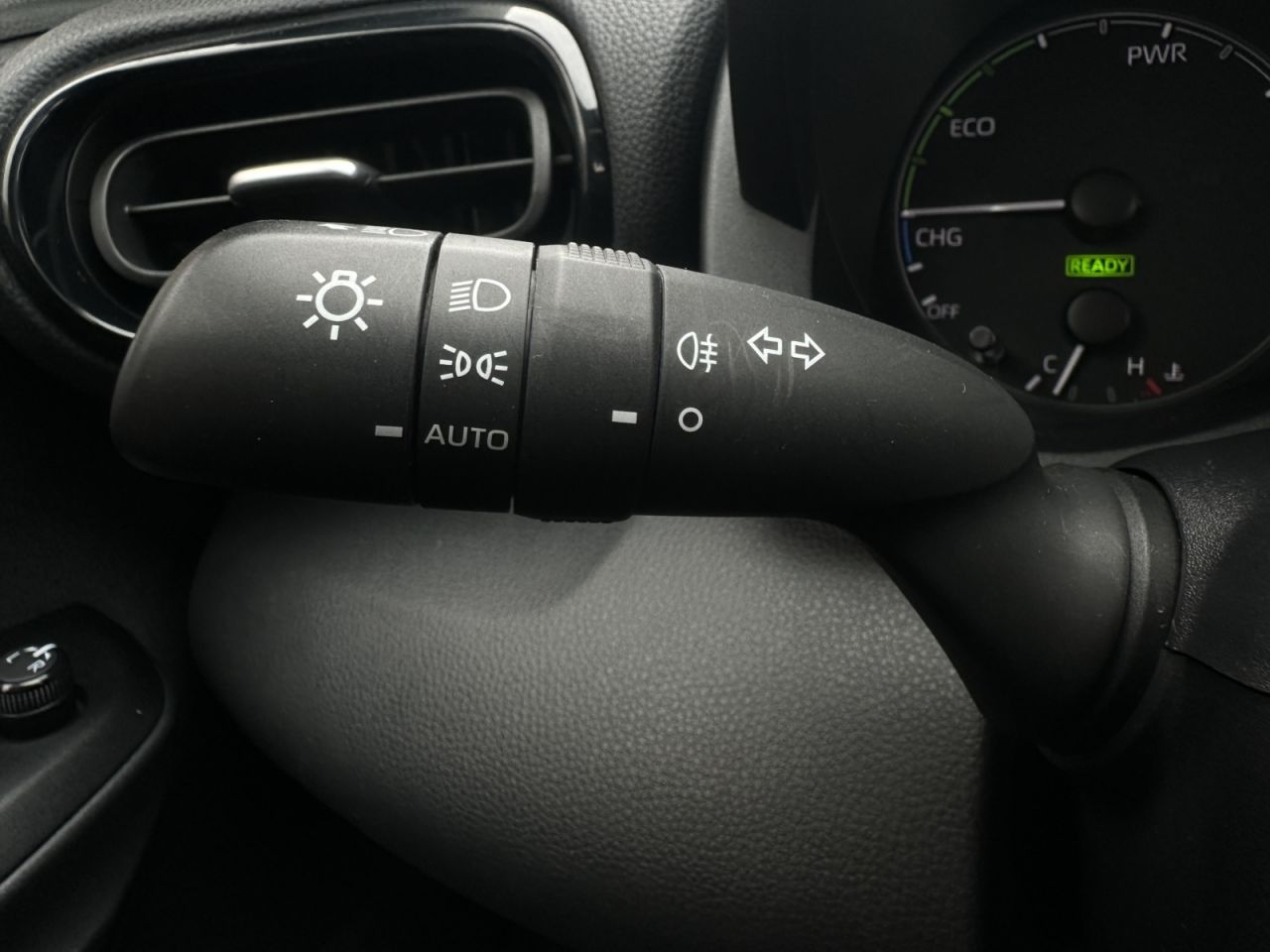 Toyota Yaris | 15