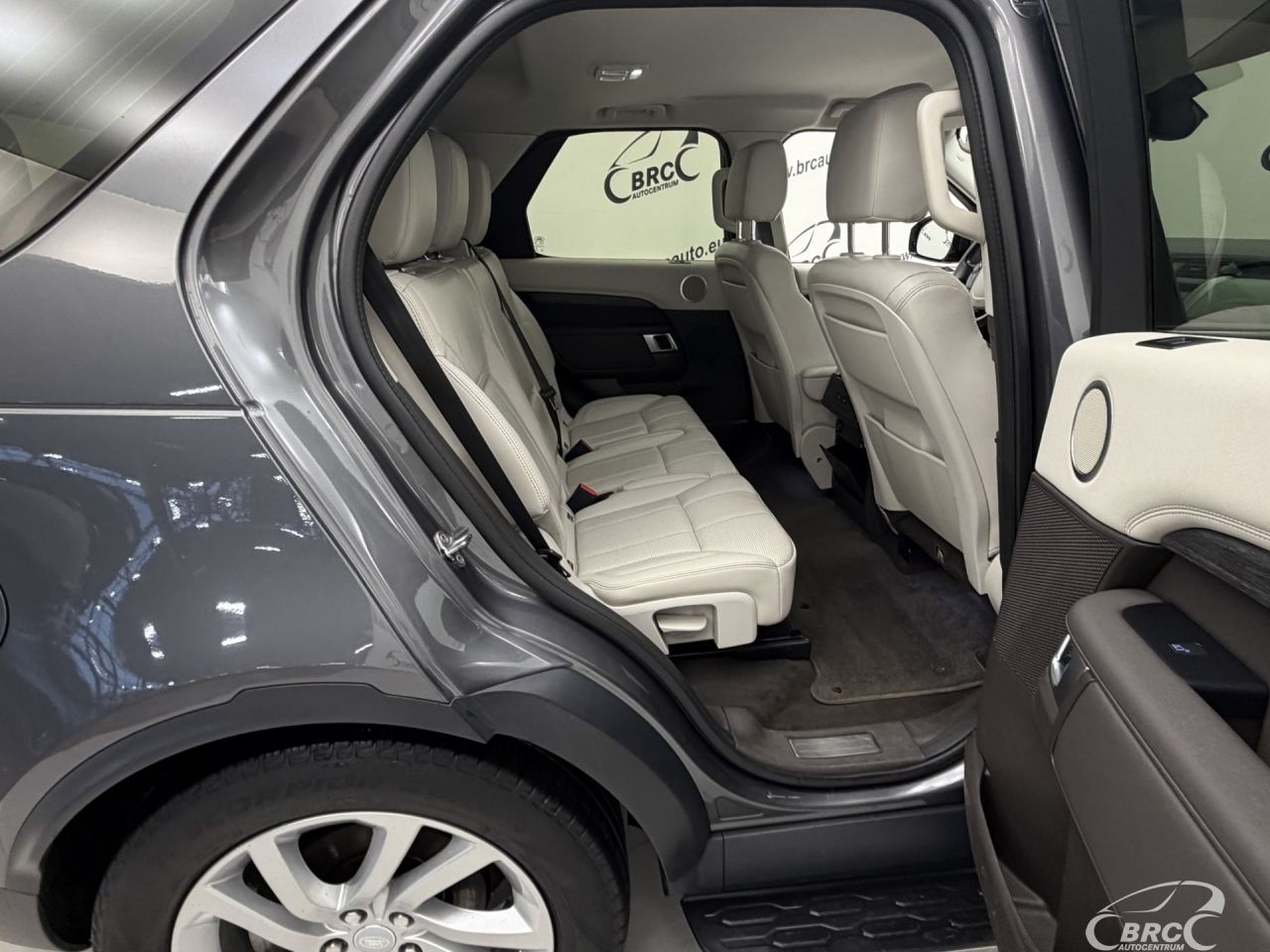 Land Rover Discovery | 9