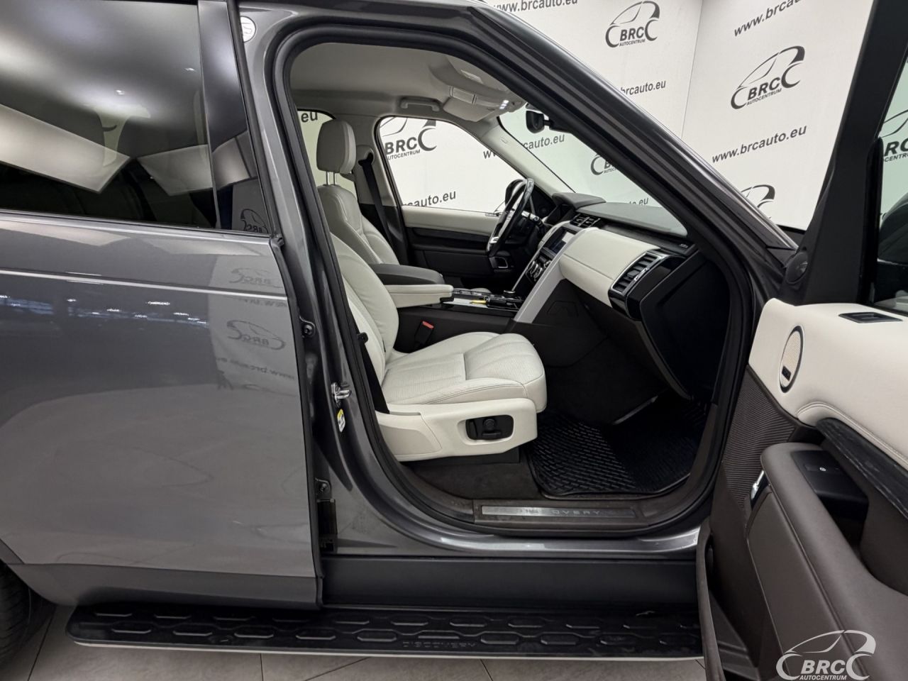 Land Rover Discovery | 3