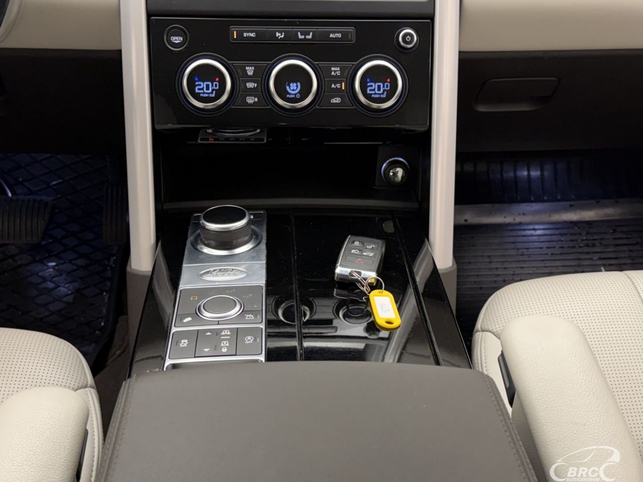 Land Rover Discovery | 17