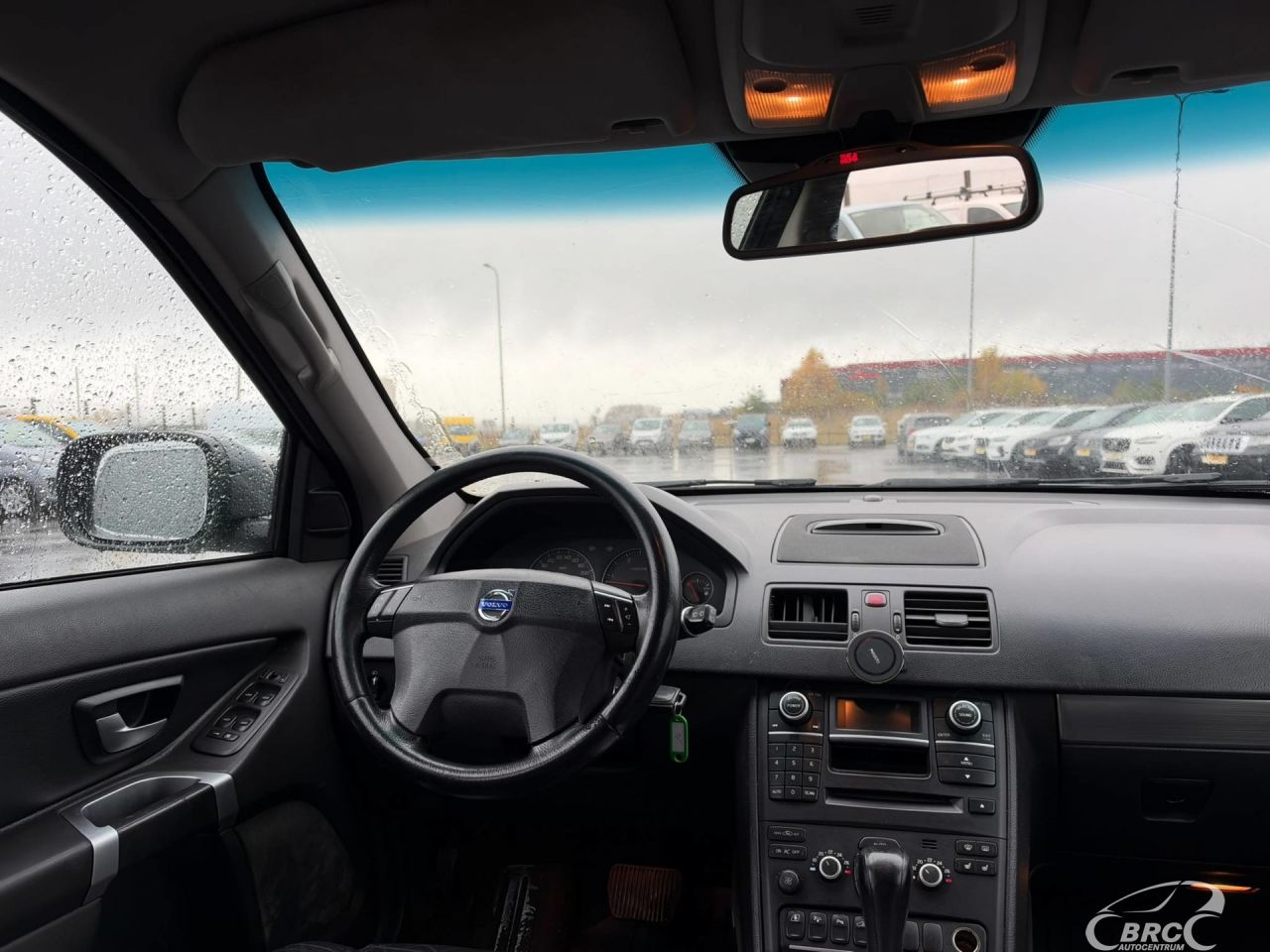 Volvo XC90 | 10