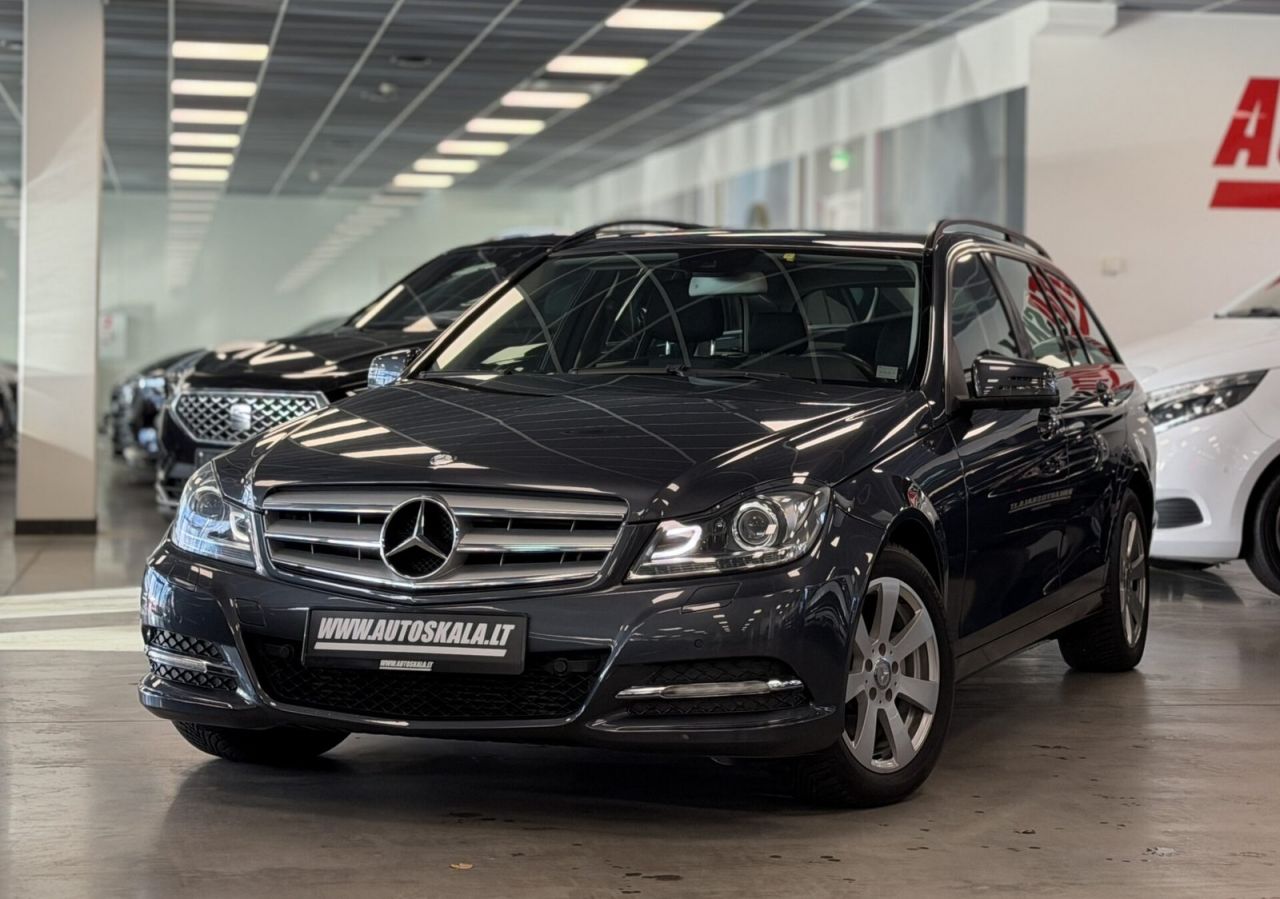 Mercedes-Benz C220 | 3