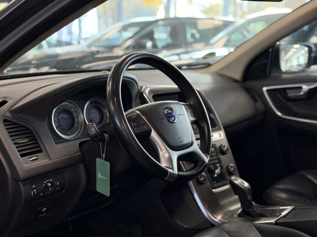 Volvo XC60 | 12
