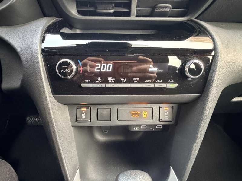 Toyota Yaris | 16