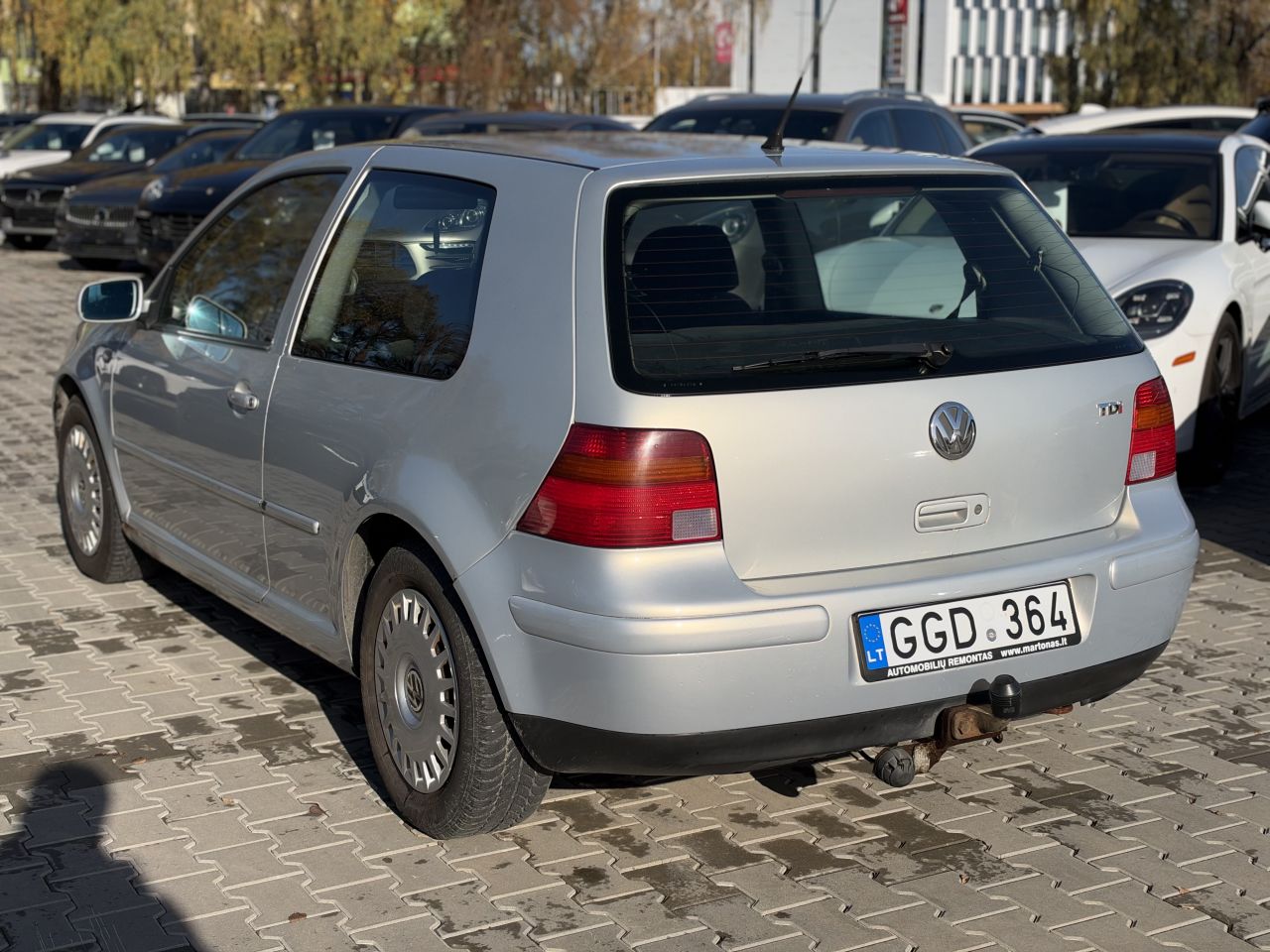 Volkswagen Golf | 2