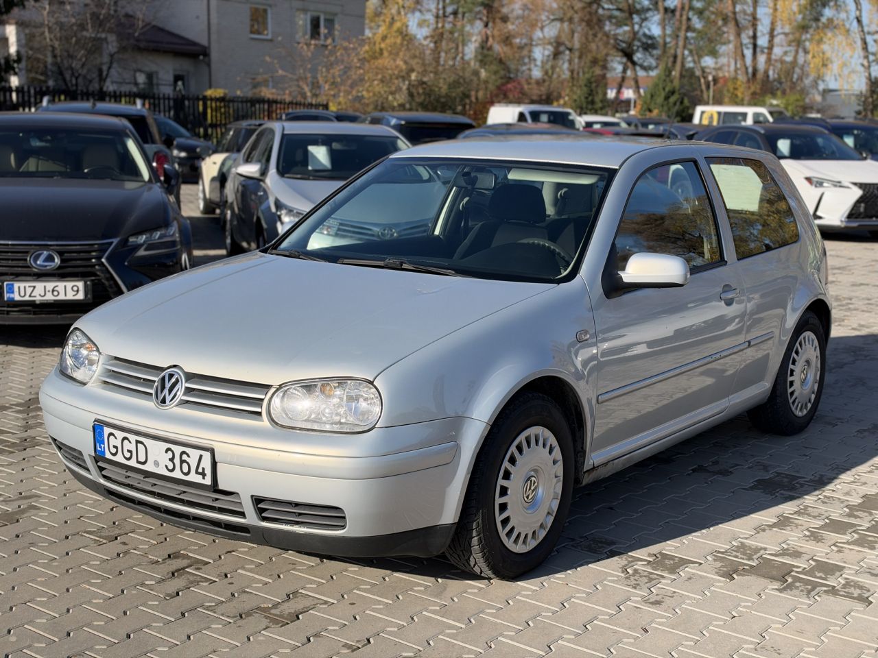 Volkswagen Golf | 1