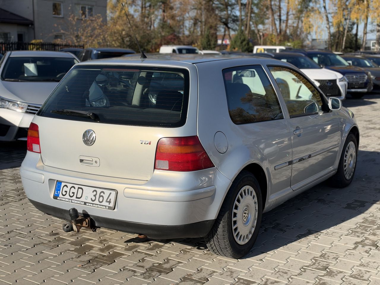 Volkswagen Golf | 3