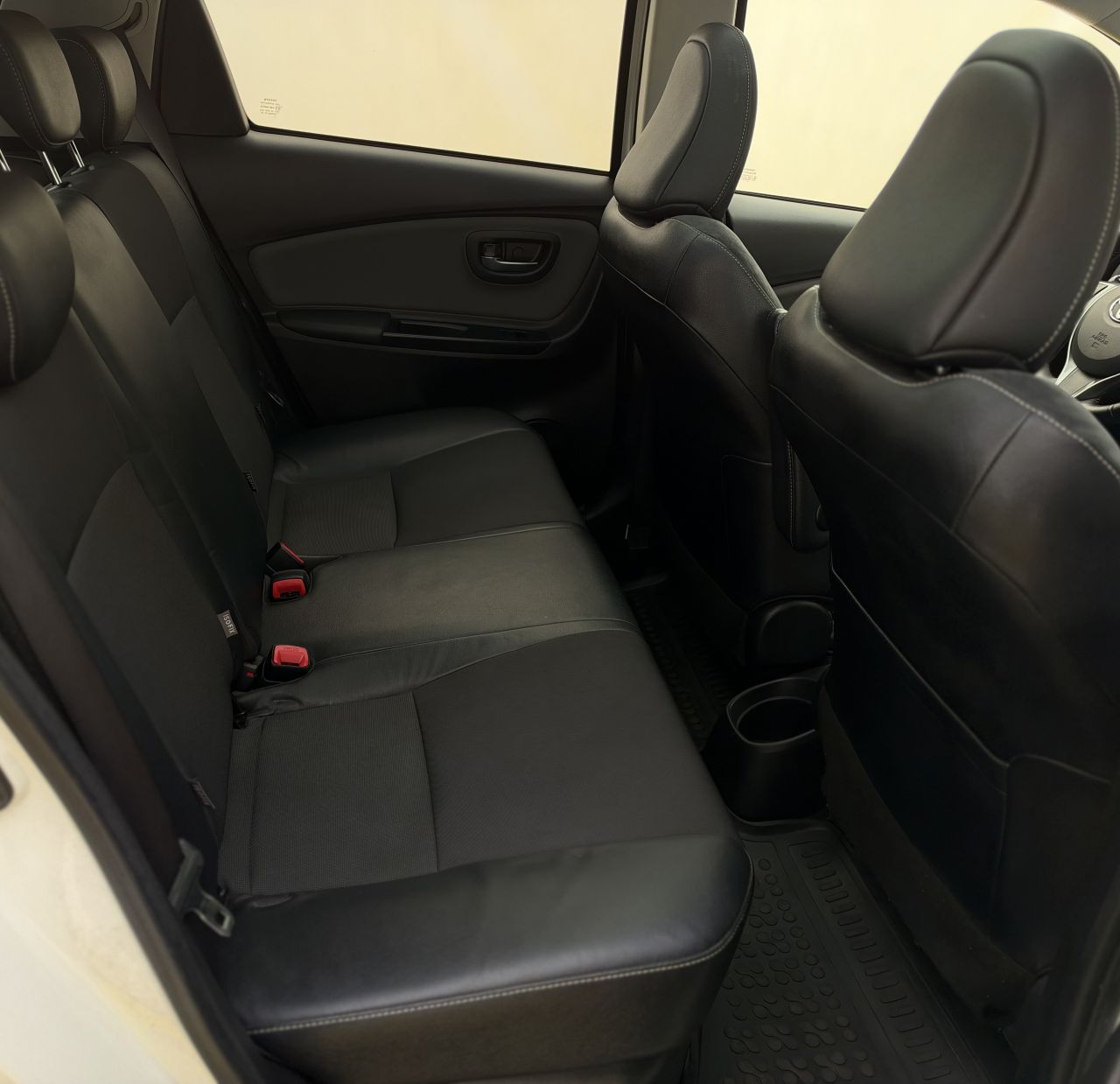 Toyota Yaris | 11