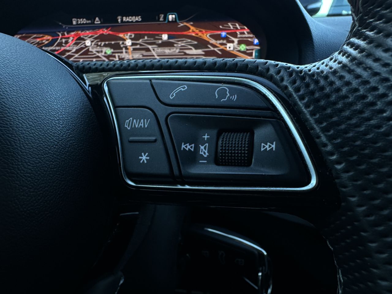 Audi Q2 | 9