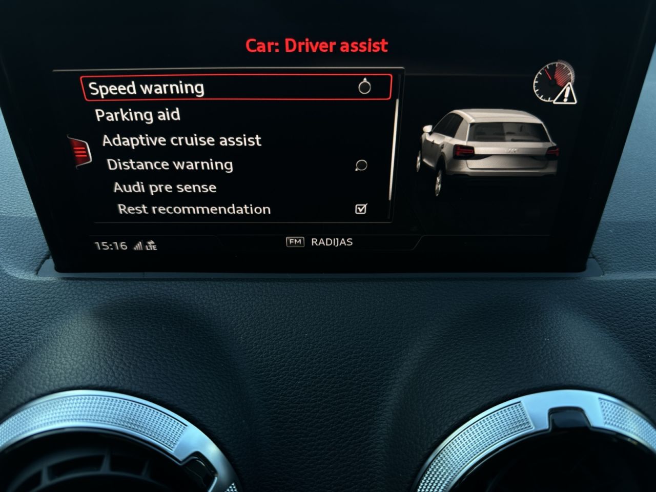 Audi Q2 | 16