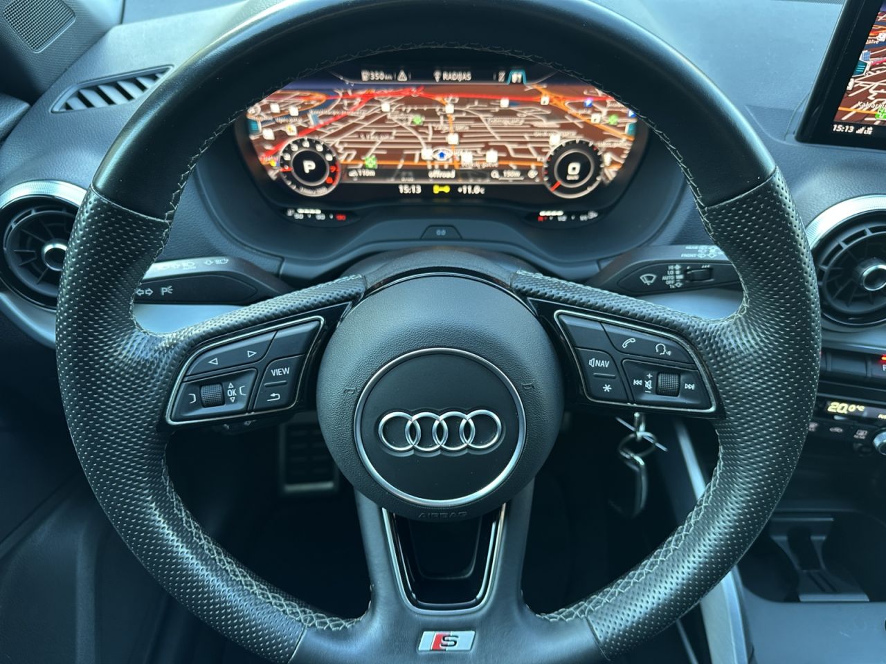 Audi Q2 | 5