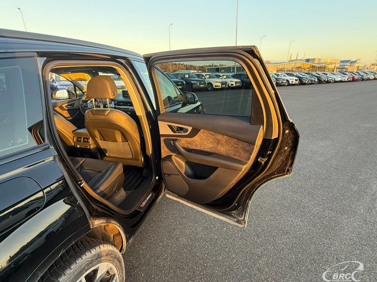 Audi Q7 | 8