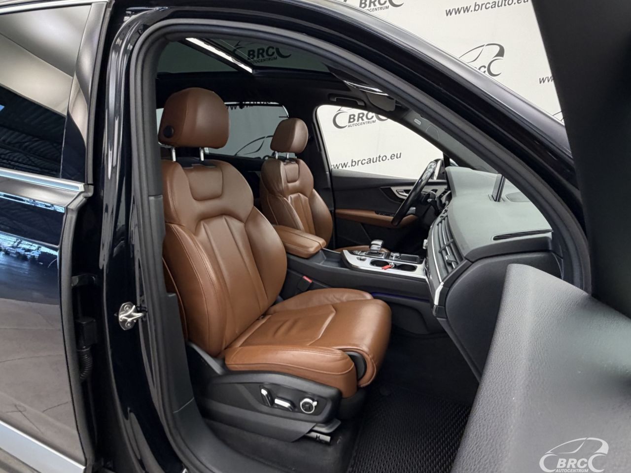 Audi Q7 | 6