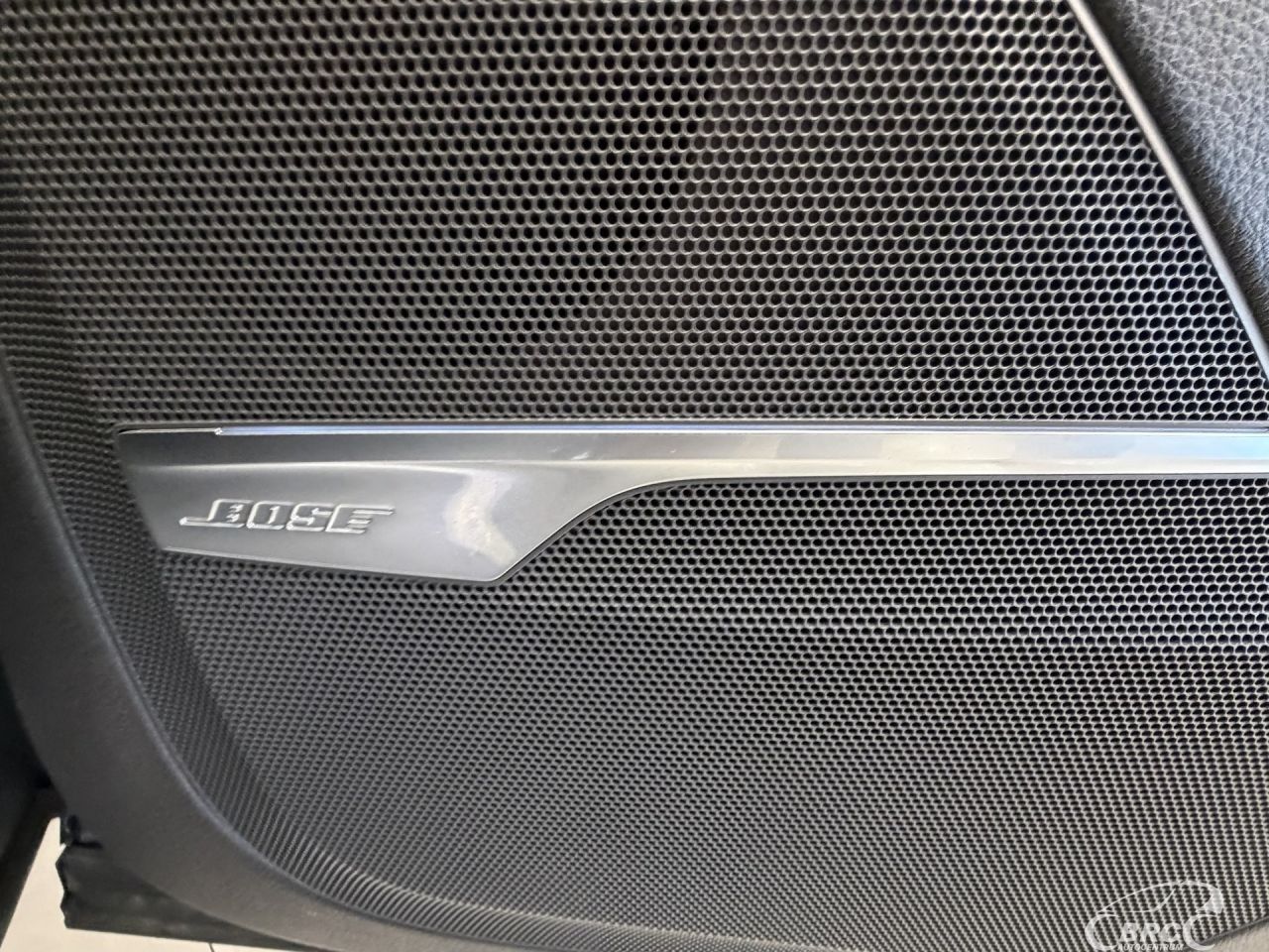 Audi Q7 | 8