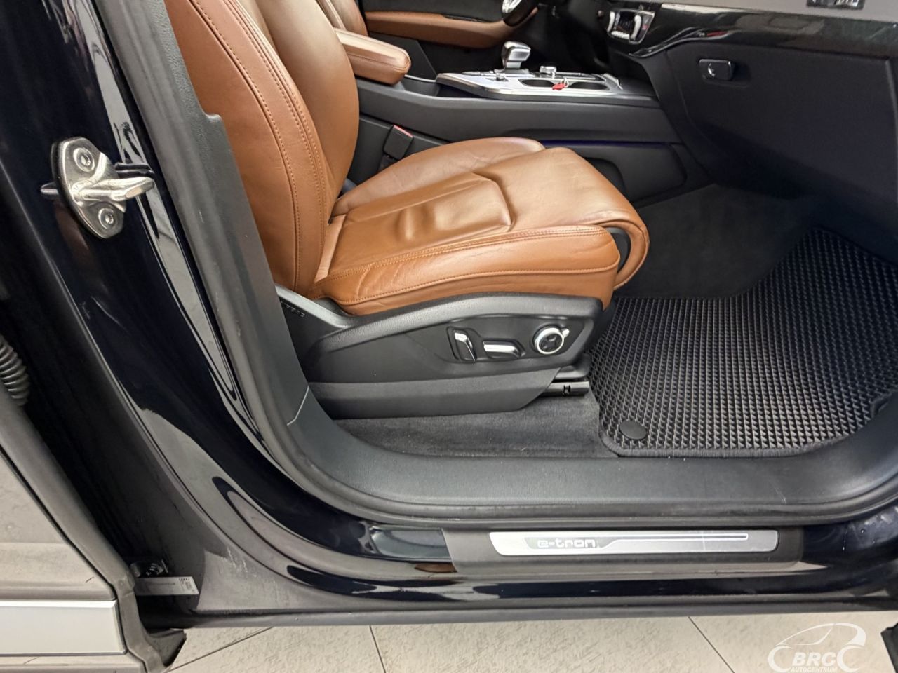 Audi Q7 | 5