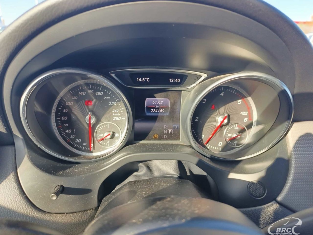 Mercedes-Benz GLA200 | 16