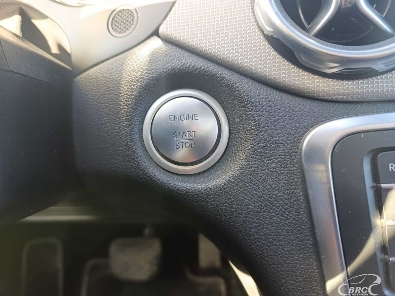 Mercedes-Benz GLA200 | 19