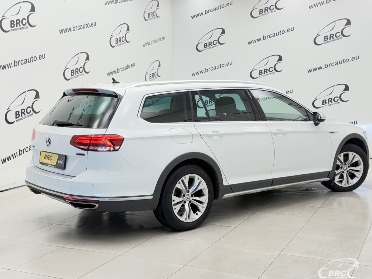 Volkswagen Passat | 1