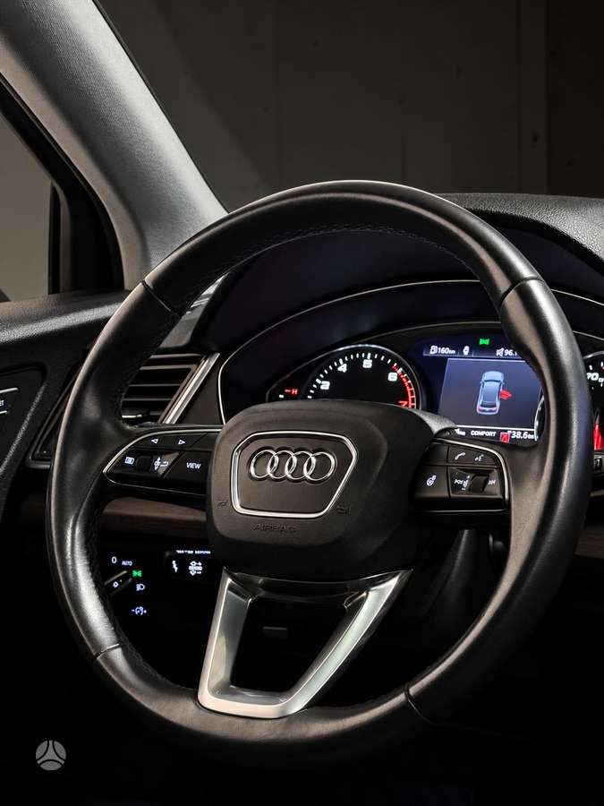 Audi Q5 | 5