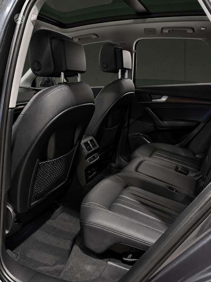 Audi Q5 | 8