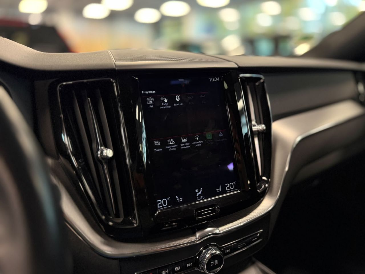 Volvo XC60 | 10