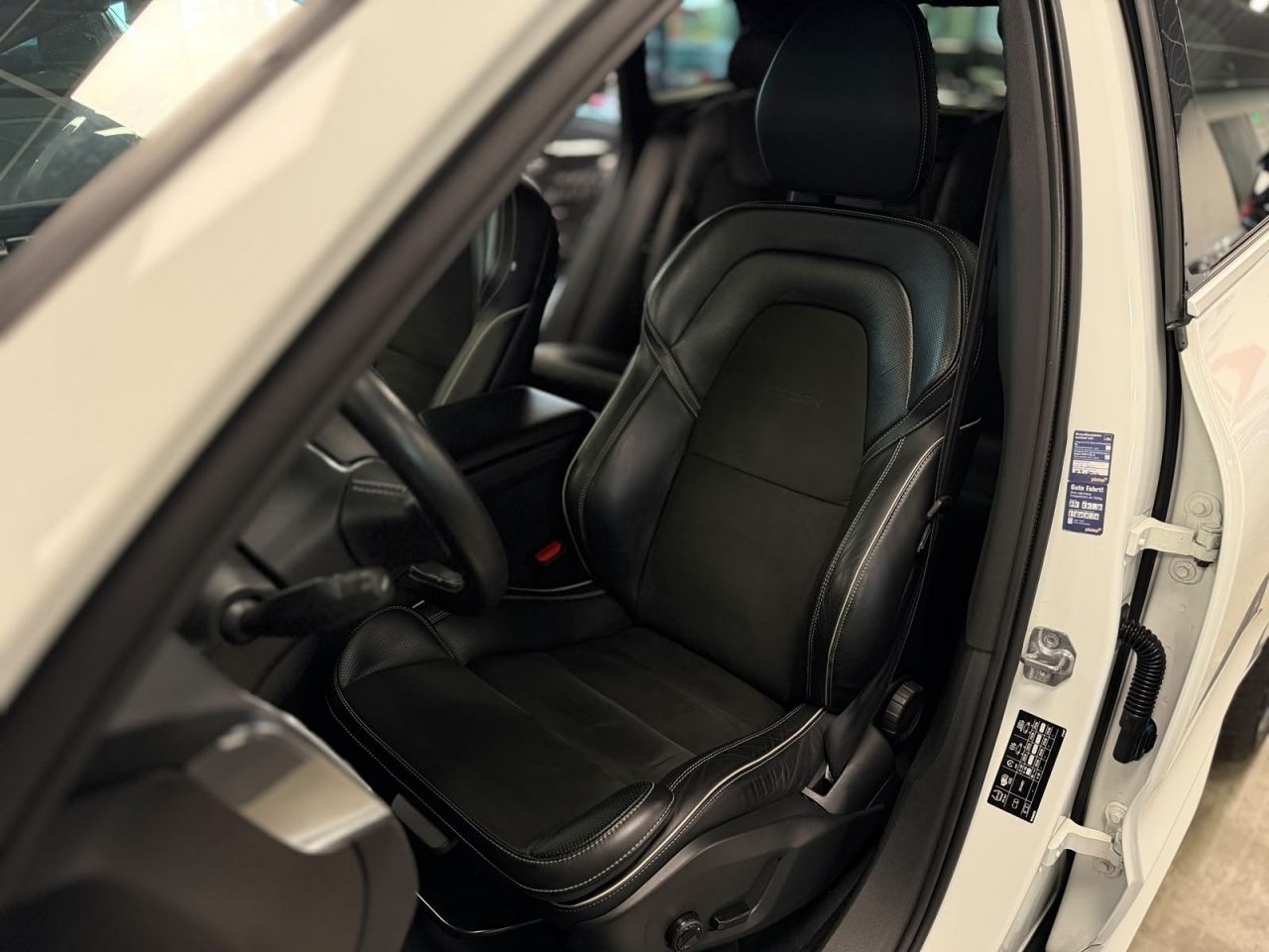 Volvo XC60 | 12