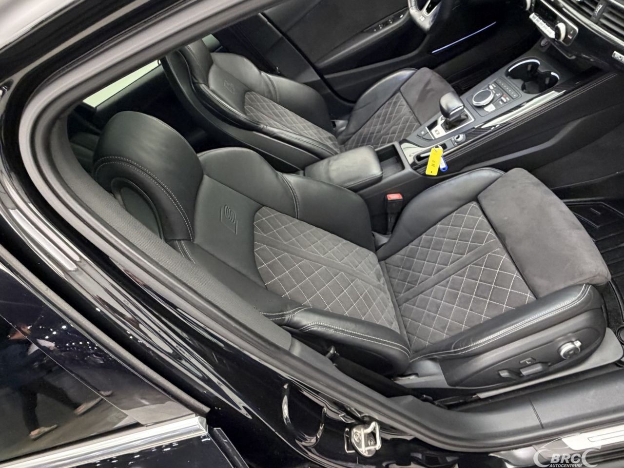 Audi S4 | 4