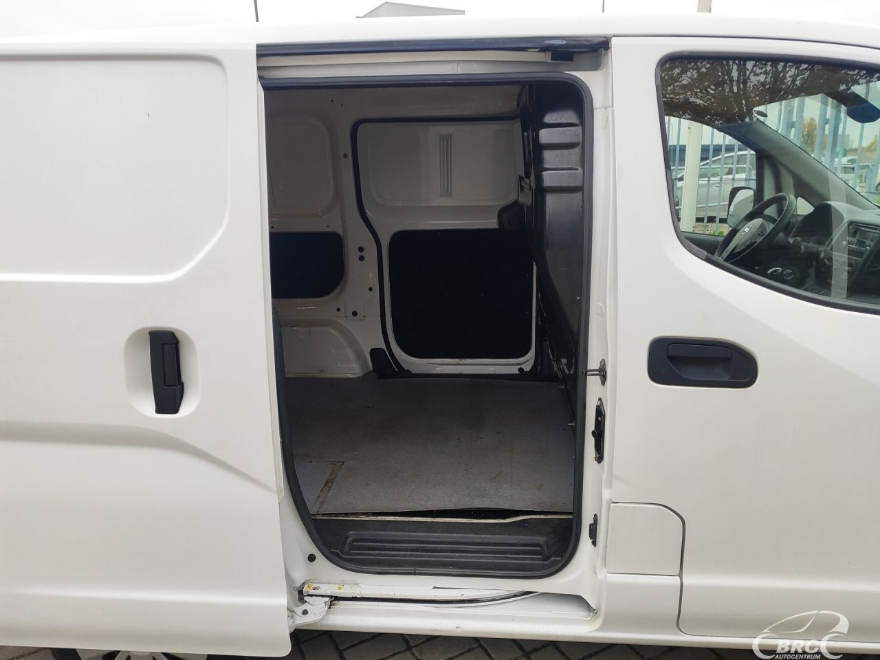 Nissan NV 200 | 6