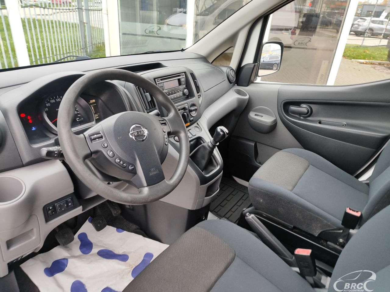 Nissan NV 200 | 12