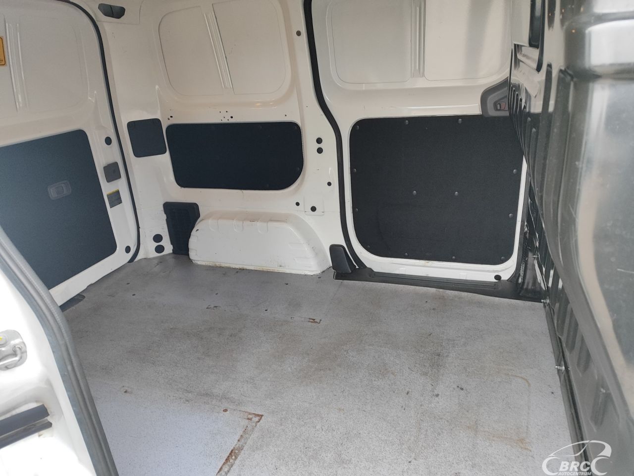 Nissan NV 200 | 5