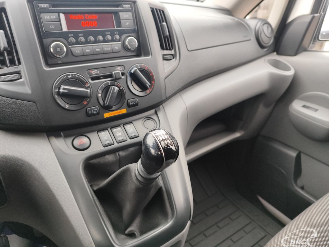 Nissan NV 200 | 19